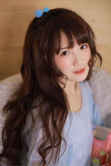 年轻的母亲无删减